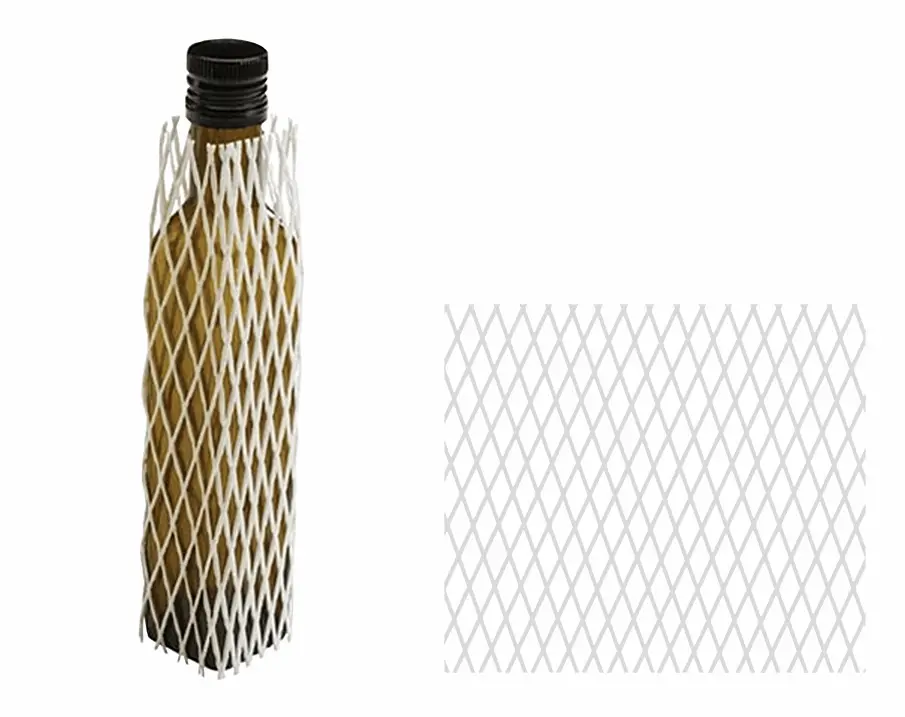 Een net geplaatst om een fles